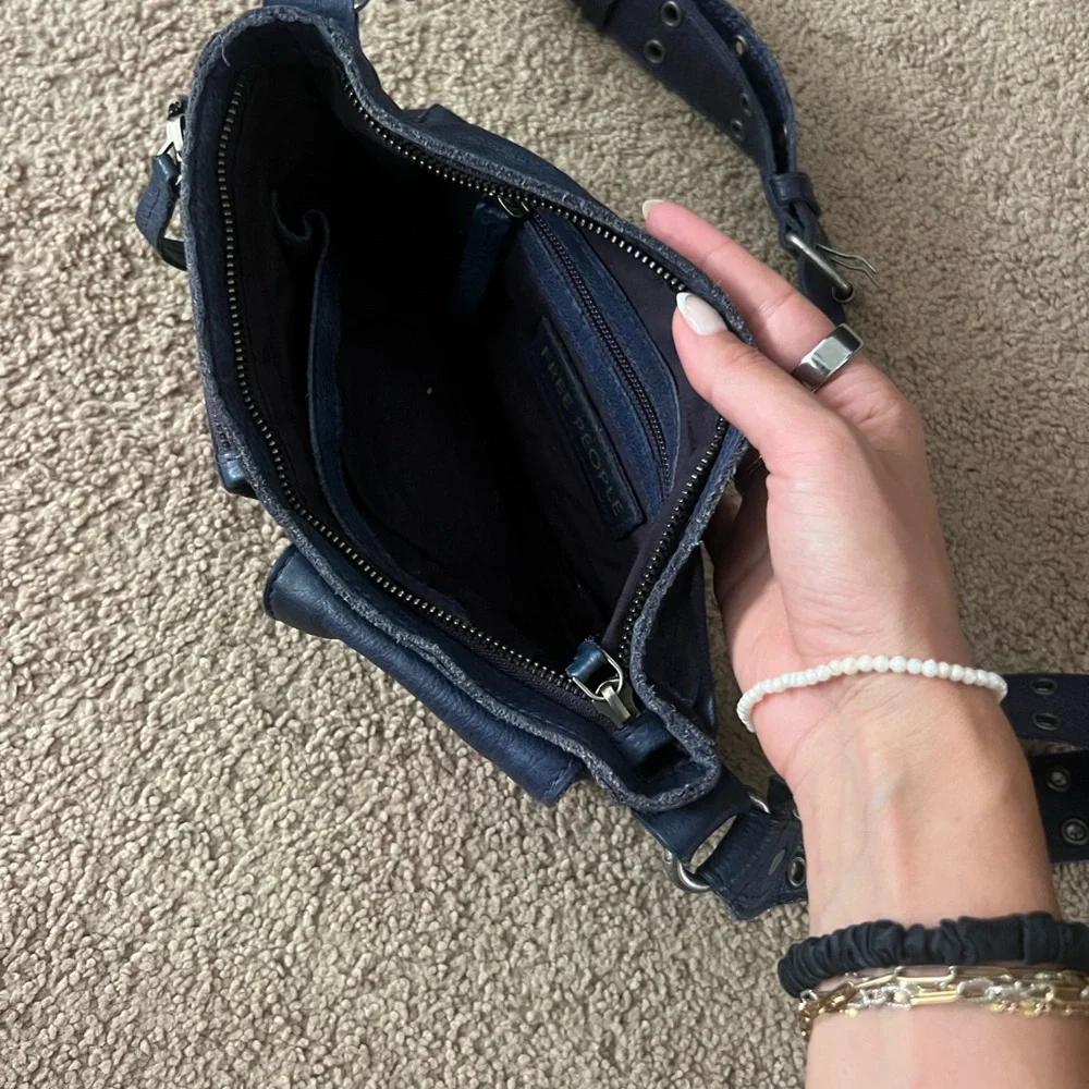 Free People compact navy